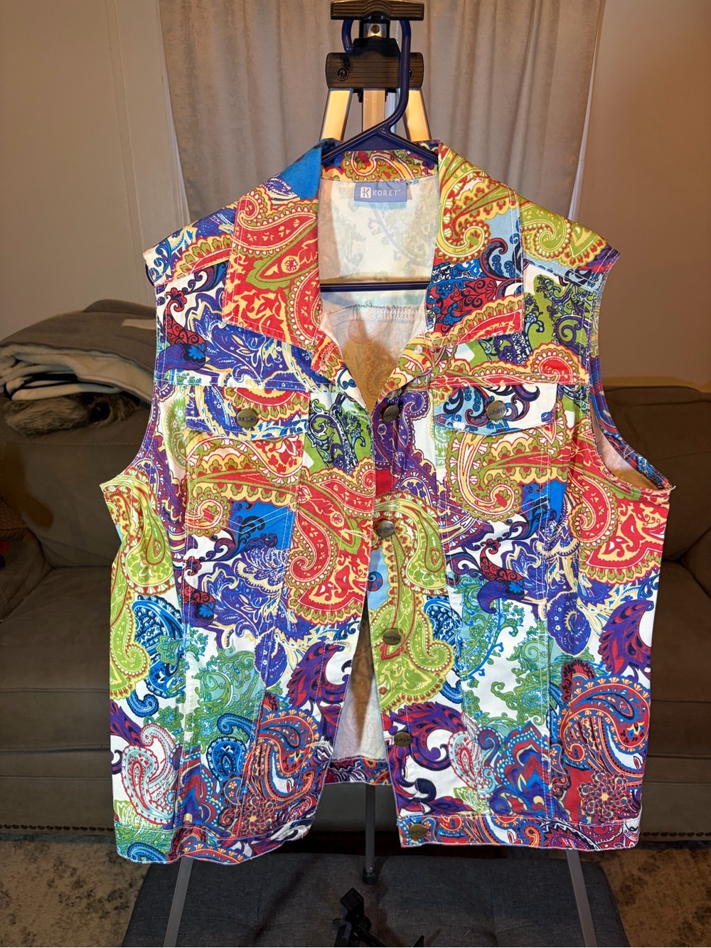 Koret Bright Paisley Print Button-Front Vest in Blue, Red, Green